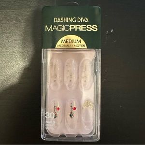 Dashing Diva Christmas Themed Nails